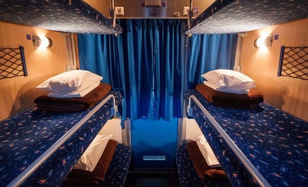 آشنایی با امکانات، مسیرها و نحوه خرید بلیط قطار ۶ تخته میلاد