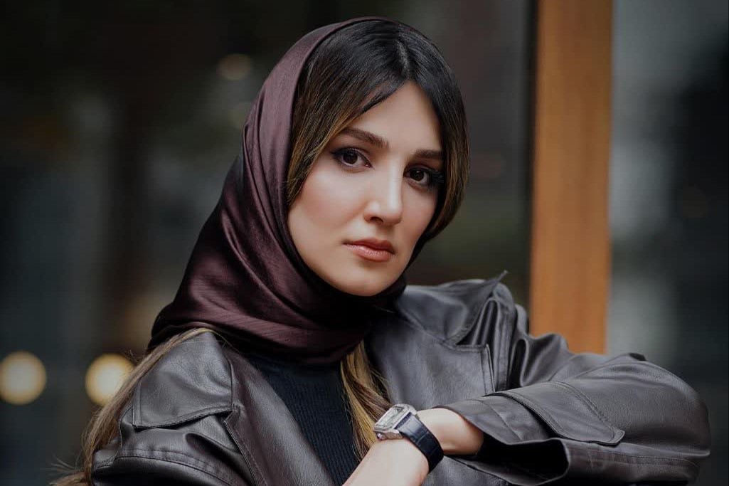 بازیگر نقش هوژان در سریال ناریا کیست