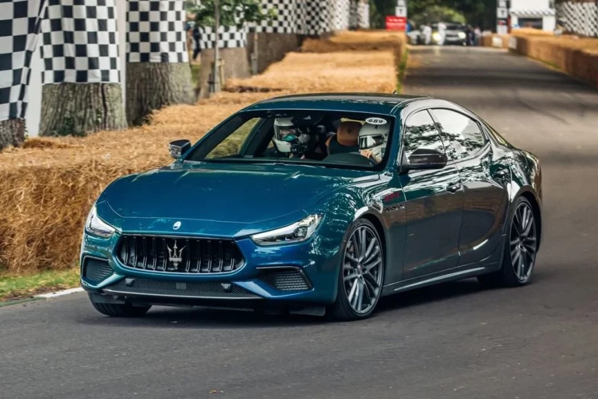 ماشین لاکچری مازاتی گیبلی