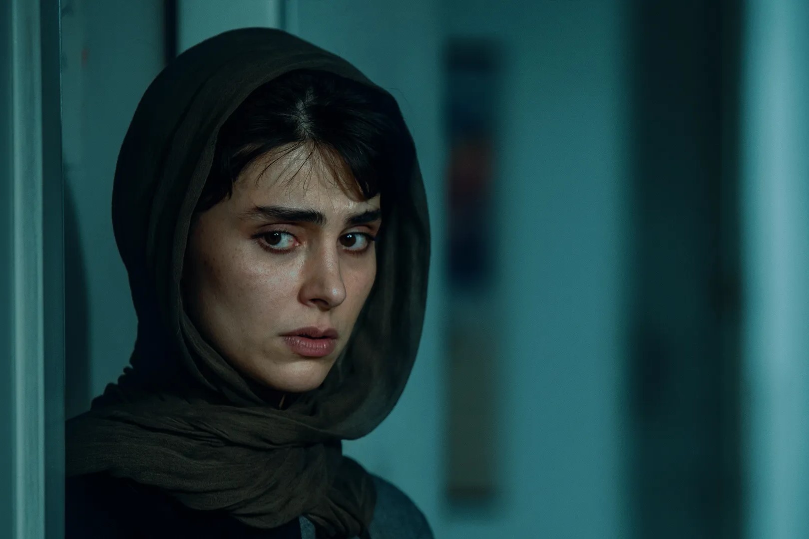 بازیگر نقش آبان کیست؟ 